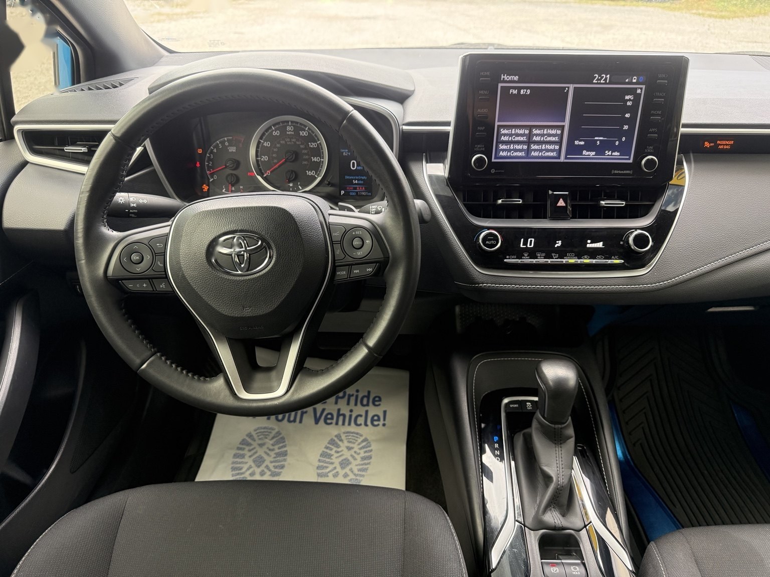 2022 Toyota Corolla Hatchback SE photo 6