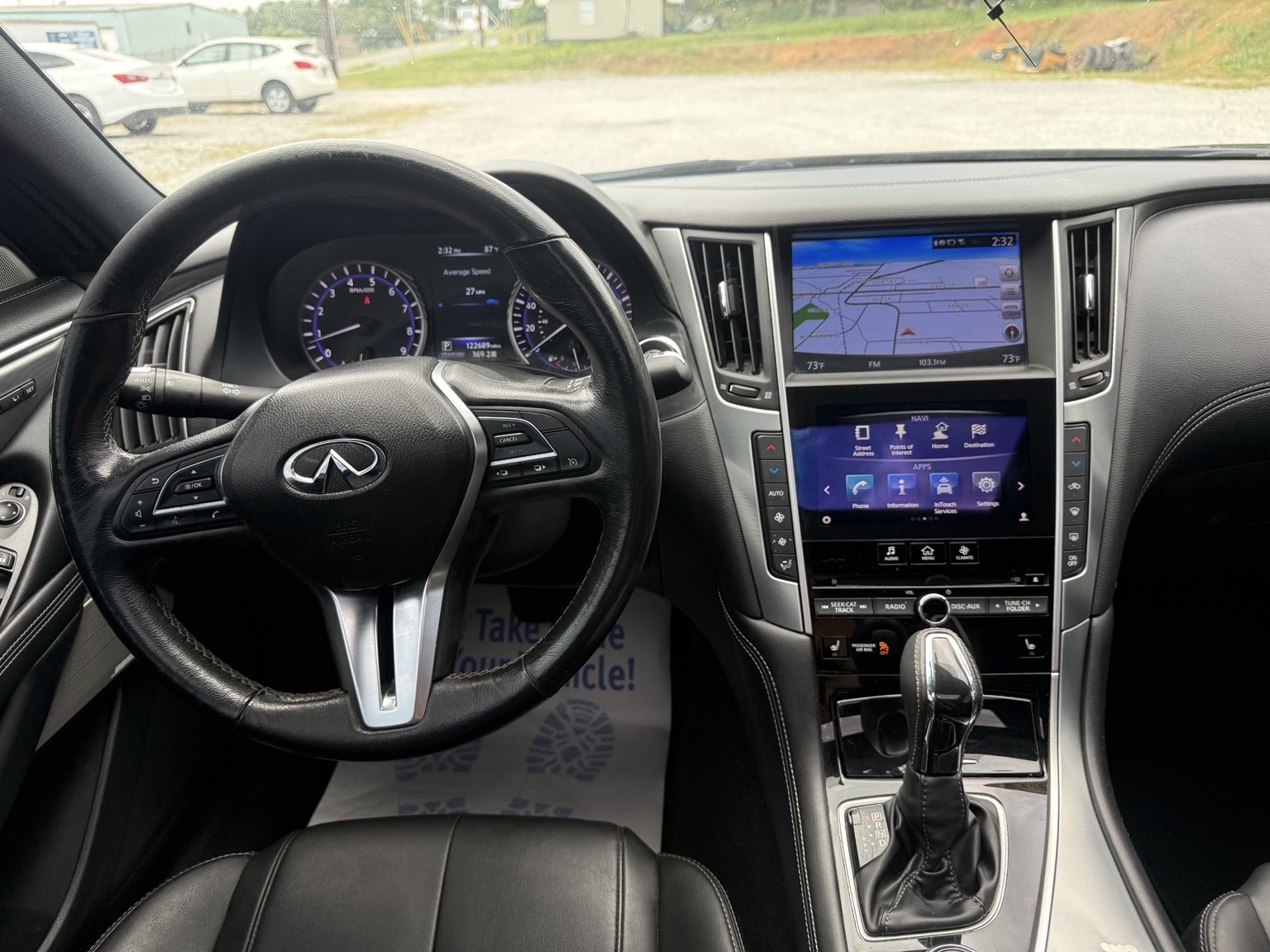 2017 Infiniti Q60 photo 5