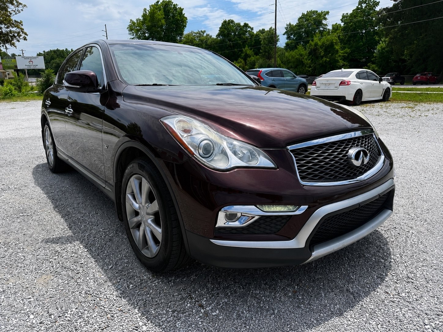 2017 Infiniti QX50 photo 2